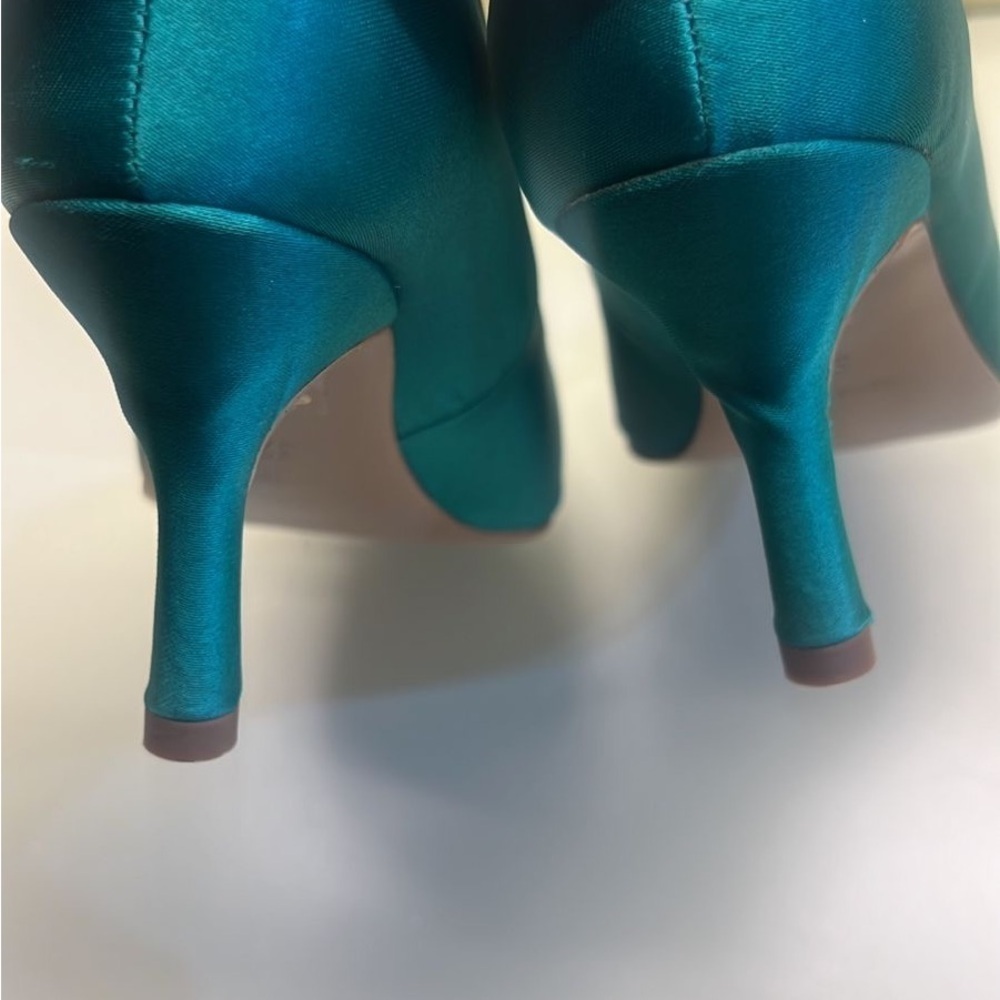 Day Birger et Mikkelsen Elegant Teal Satin Heels with Crystal Embellishments - Picture 6 of 11